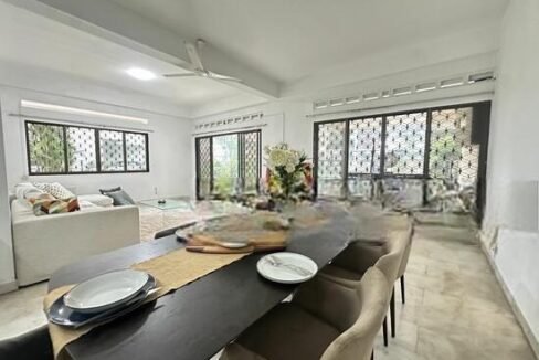 Rarely-available-Elliot-Walk-East-Coast-Marine-Parad_2025-05-22_14-53-57