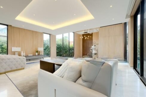 ❤️Beautiful-Brand-New-Detached-Near-MRT!❤️-(2)_2025-05-20_16-31-37