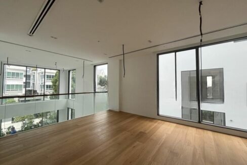 ⭐-A-Pair-of-Brand-New-Detache(7)_2025-05-30_15-59-33